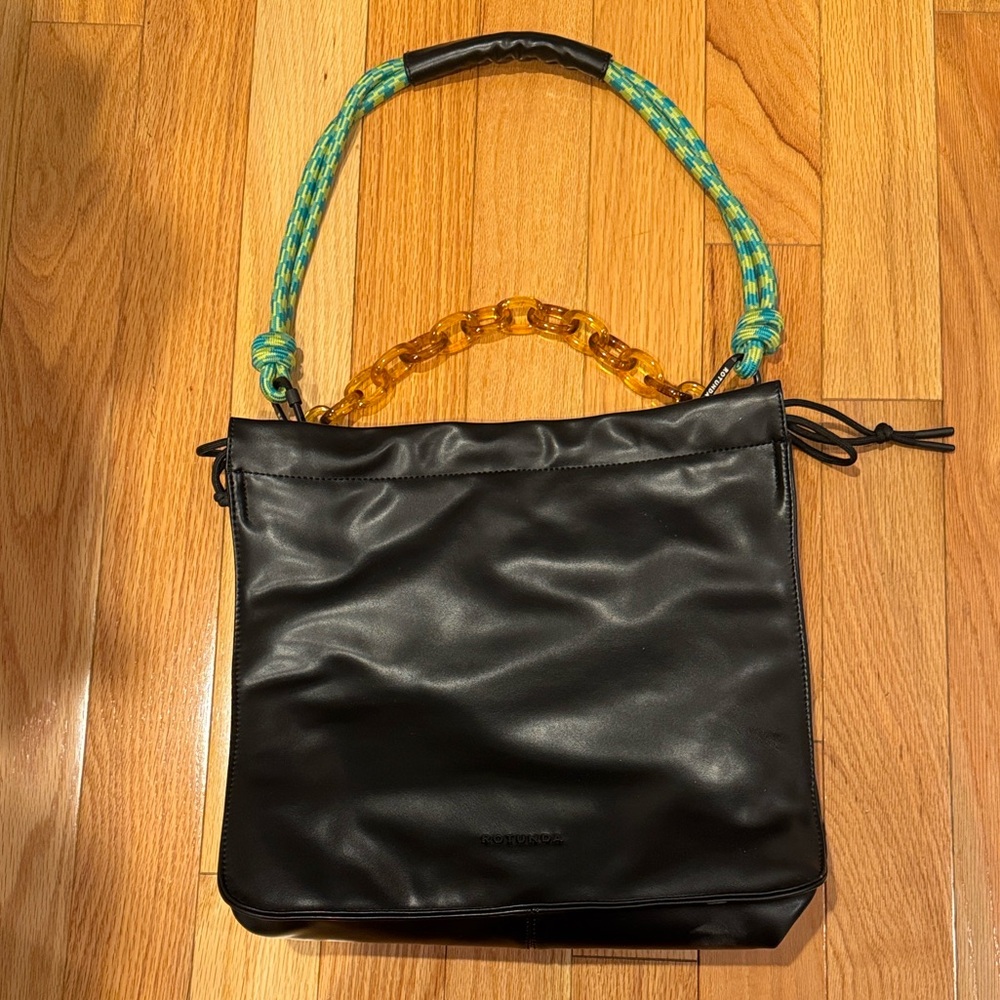 Rotunda Sant Hobo Black Bag